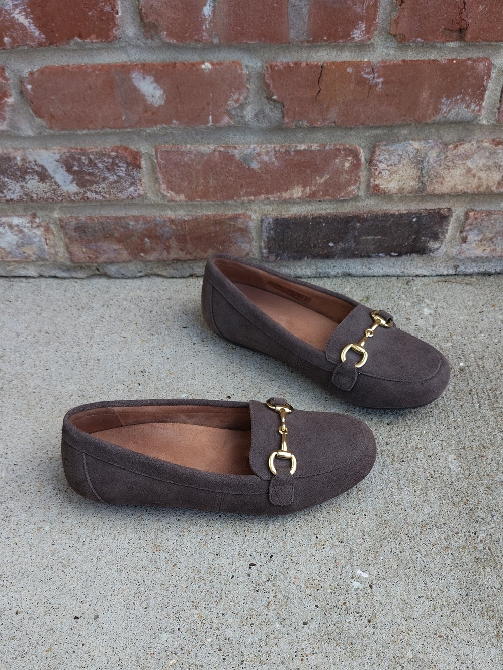 Vionic Bibiana Suede Leather Horsebit Flats Loafer Size 7 Wide Greige Comfort